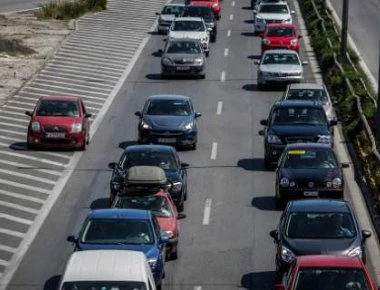 Τα πρόστιμα για τους οδηγούς που μπαίνουν στη ΛΕΑ